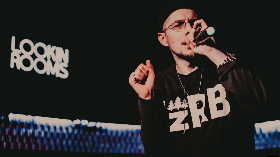 Tony Tonite выпустил новый альбом под названием «Фитовый» EP